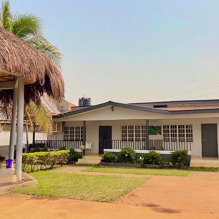 Paloma Guest House Kenema ภายนอก รูปภาพ