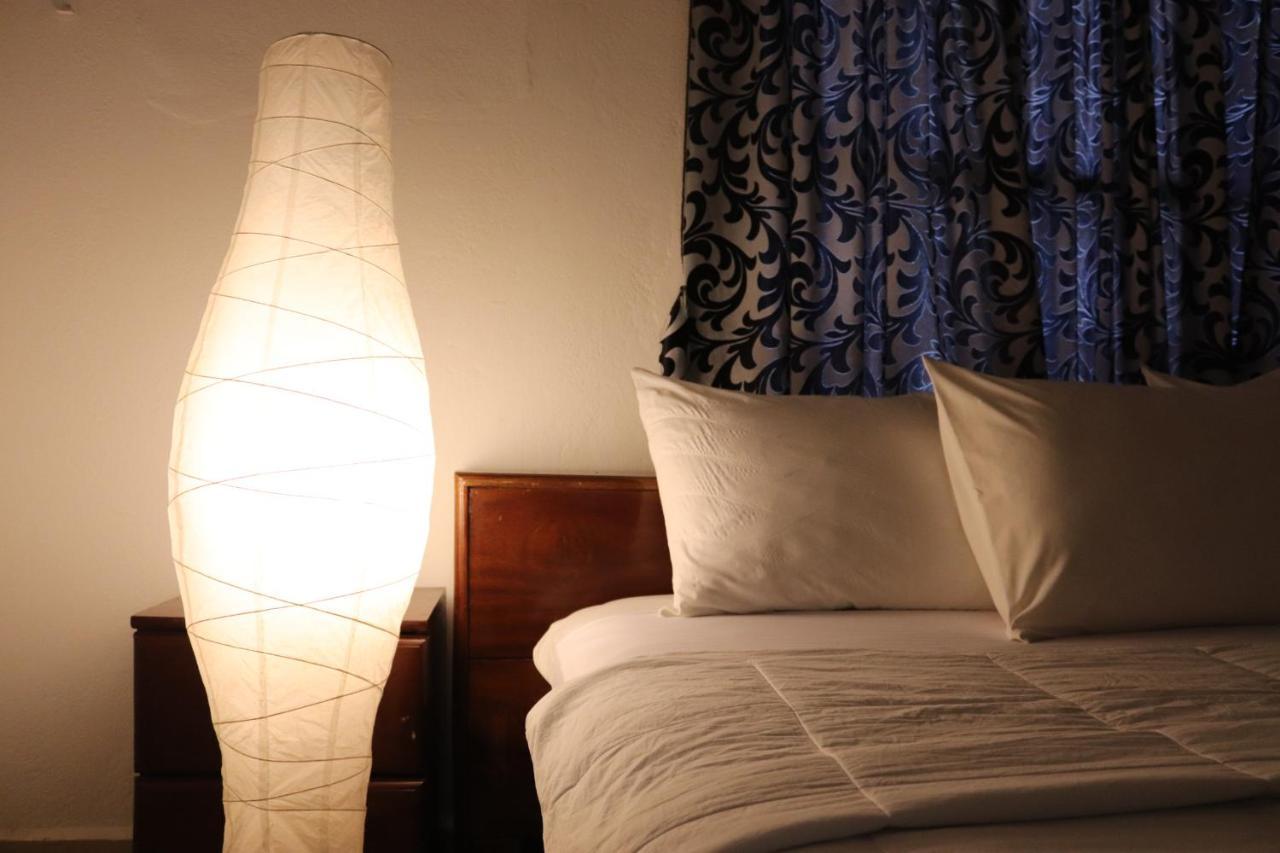 Paloma Guest House Kenema ภายนอก รูปภาพ