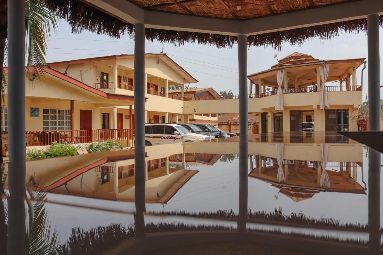Paloma Guest House Kenema ภายนอก รูปภาพ