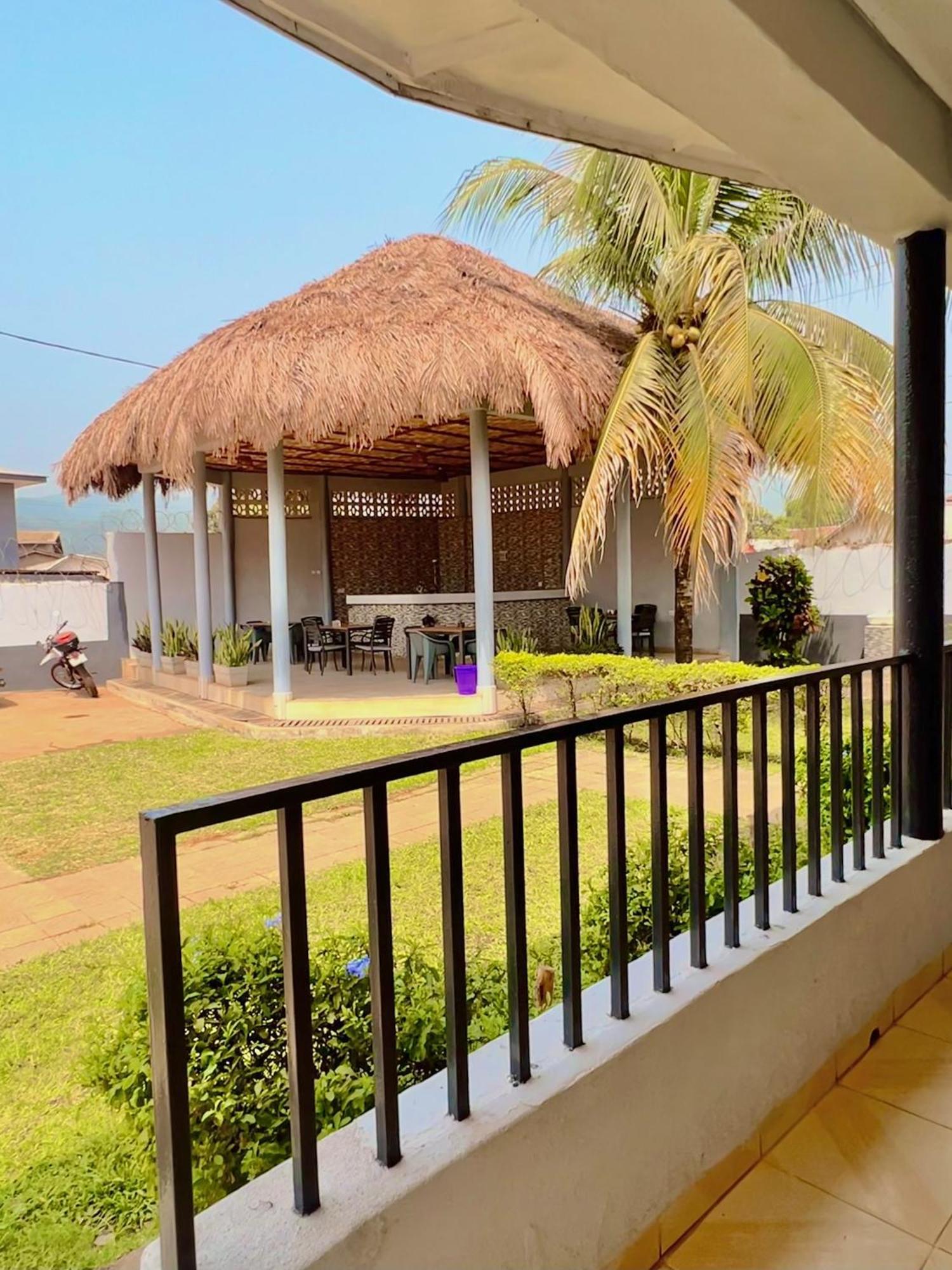 Paloma Guest House Kenema ภายนอก รูปภาพ