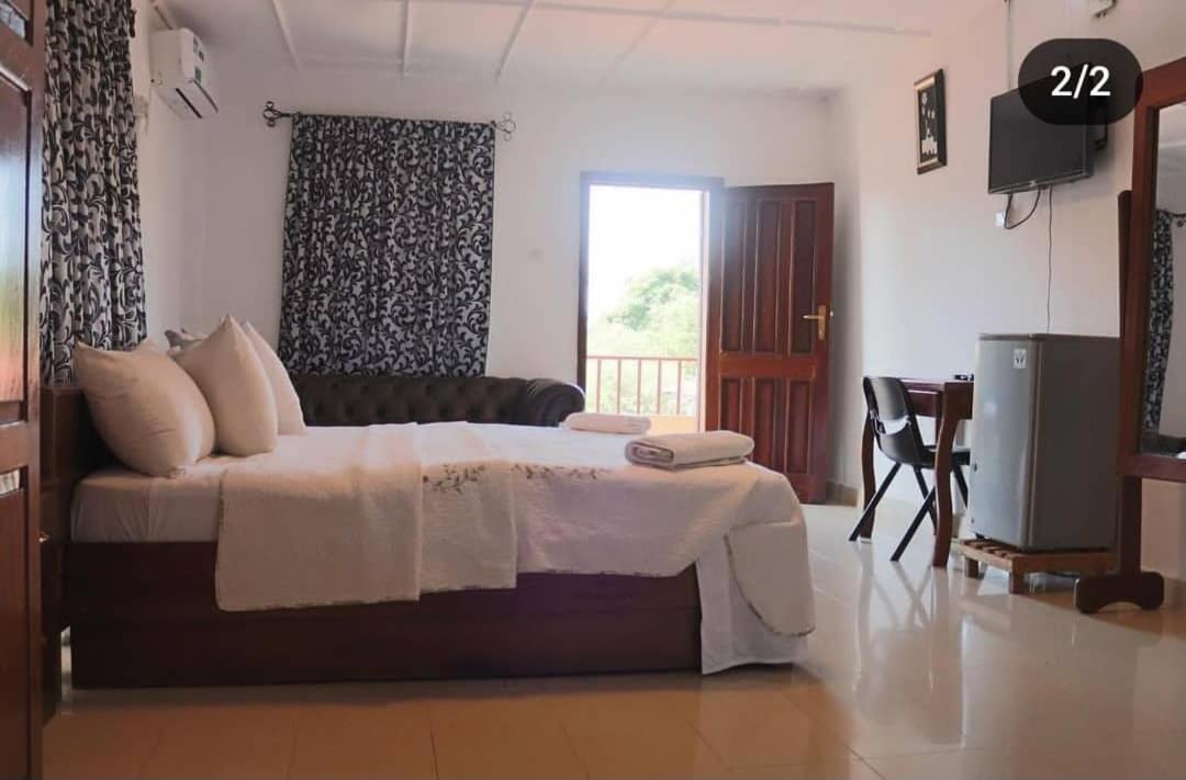 Paloma Guest House Kenema ภายนอก รูปภาพ