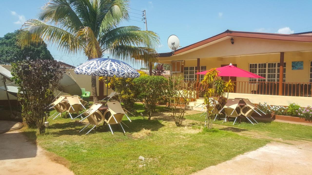 Paloma Guest House Kenema ภายนอก รูปภาพ