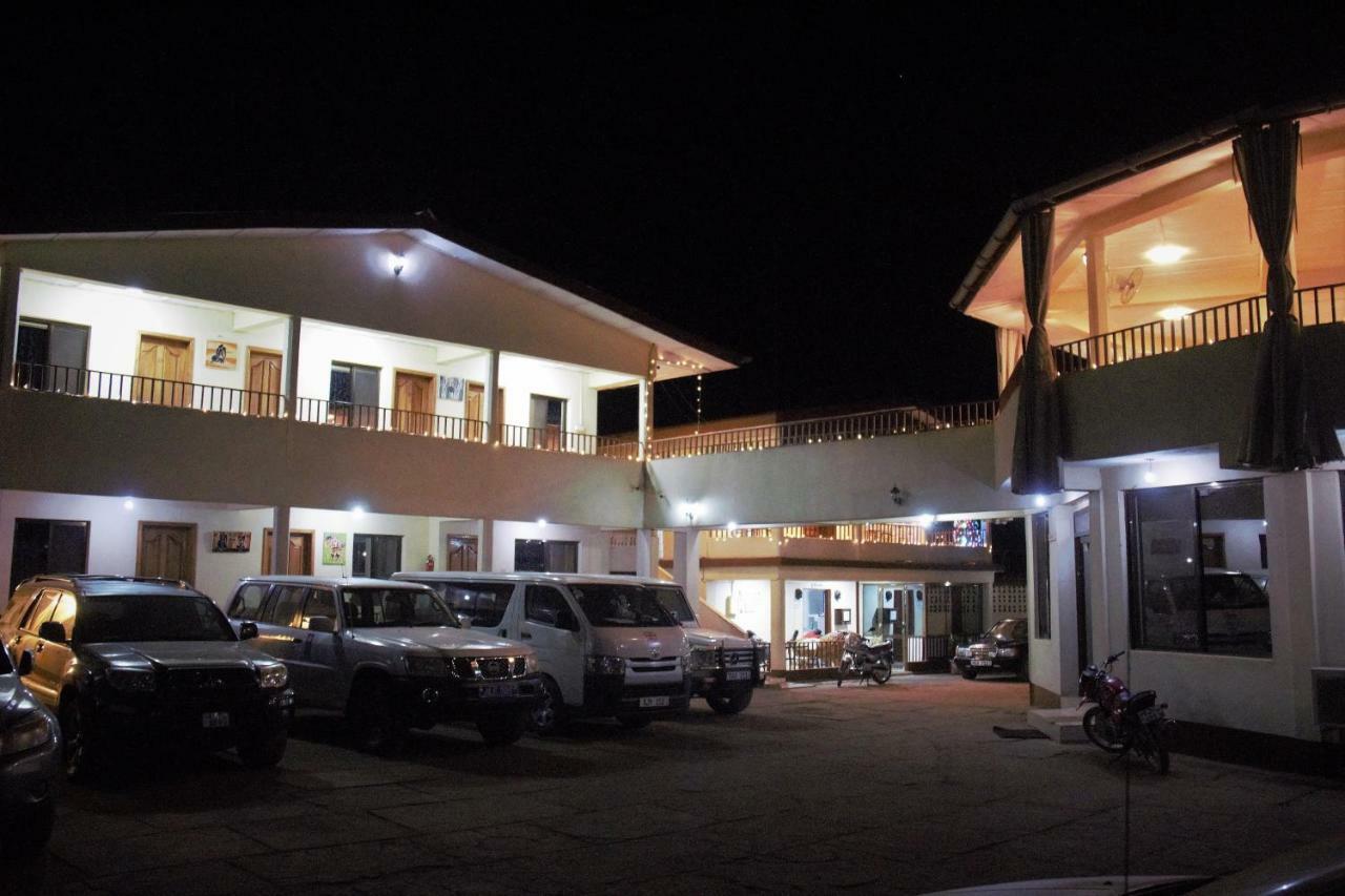 Paloma Guest House Kenema ภายนอก รูปภาพ